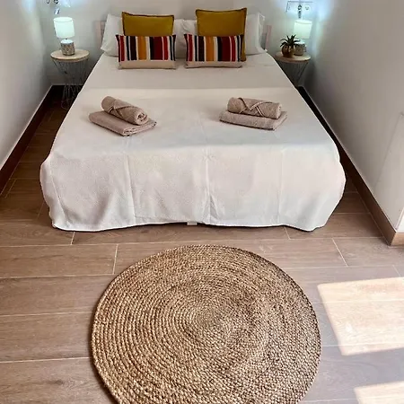 Apartamento Gatu Premium Flamenca , Preferente Mayores De 25 Anos Y Familias Cádiz